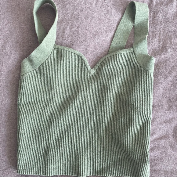 Cropped sweetheart neck tank top - Picture 1 of 2